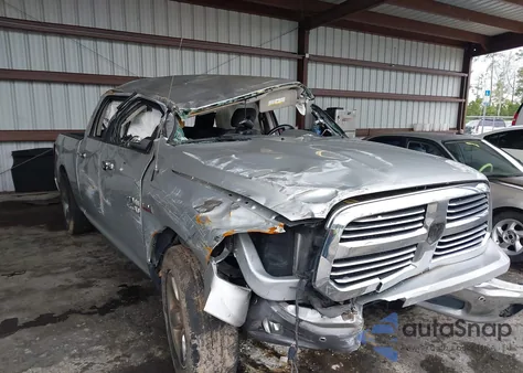 2017 Ram 1500 Big Horn 4X2 6'4 Box z USA, uszkodzony, nr VIN 1C6RR6TT7HS821710